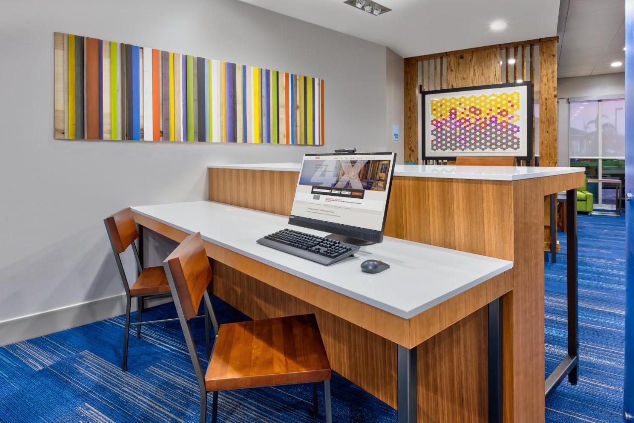 Holiday Inn Express & Suites Wooster By Ihg Екстериор снимка